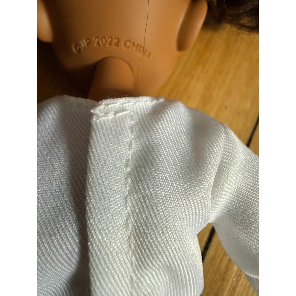 That girl Lay‎ Lay singing barbie doll and clothing bundle